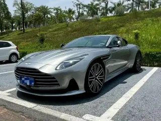 ASTON MARTIN DB12 2024