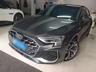 AUDI A3 2025