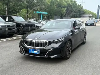 BMW 5 Series (Import) 2024
