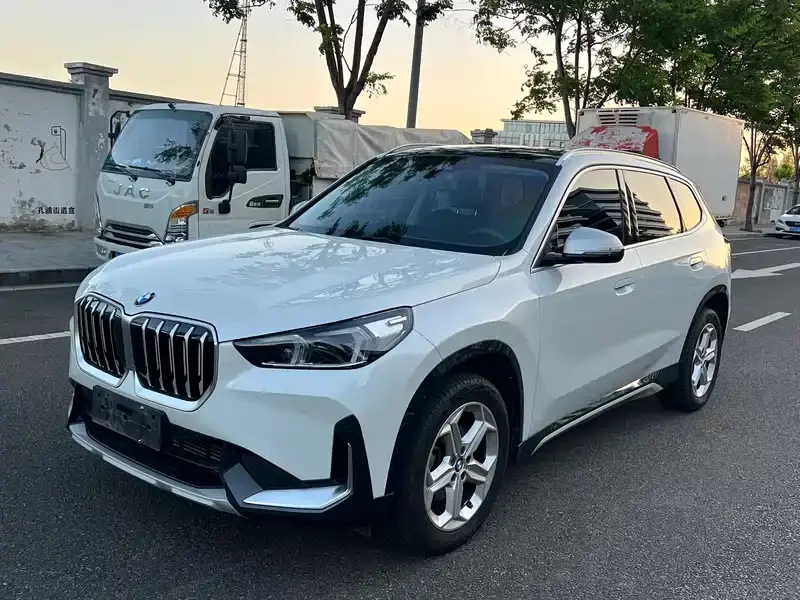 BMW X1 2024 — фото 1