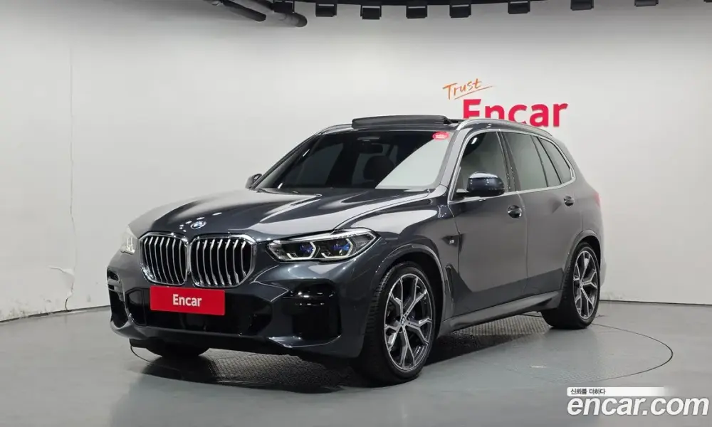 BMW X5 2022 — фото 1