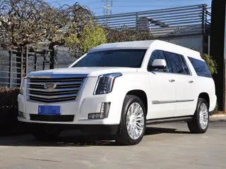 CADILLAC ESCALADE 2017