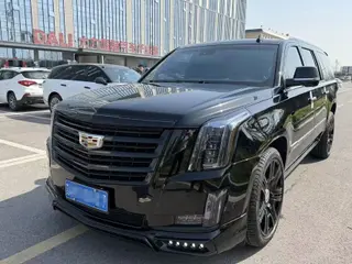 CADILLAC ESCALADE 2018