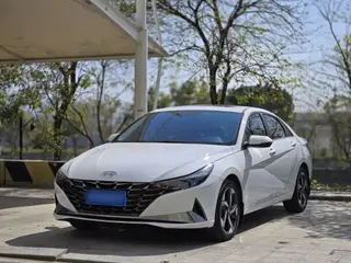 HYUNDAI ELANTRA 2022
