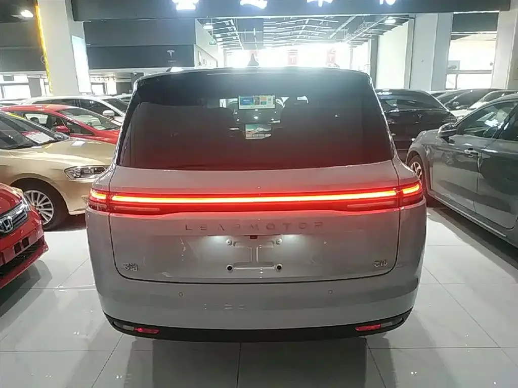 Миниатюра 6