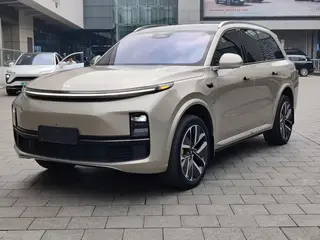 LI AUTO L8 2022