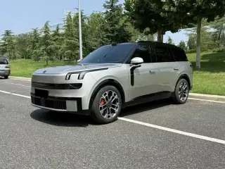 LYNK CO 900 2026
