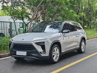 NIO ES8 2023