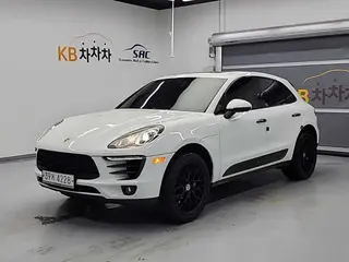 PORSCHE MACAN 2017