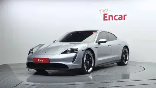 PORSCHE TAYCAN 2022