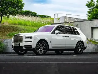 ROLLS ROYCE CULLINAN 2025
