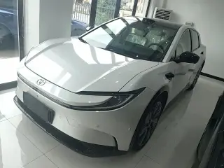TOYOTA BZ5 2026