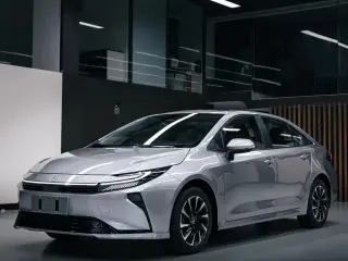 TOYOTA COROLLA 2026