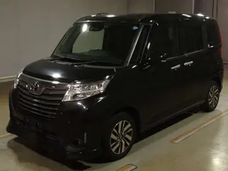 TOYOTA ROOMY 2019