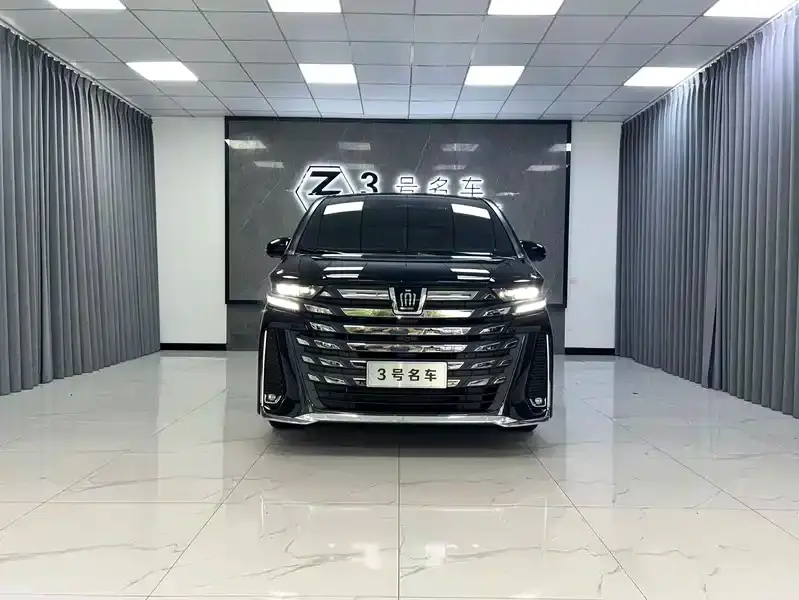 Toyota Vellfire 2025 — фото 1