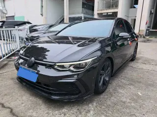 Volkswagen Golf 2021