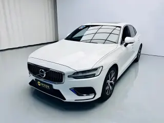 VOLVO S60 2023